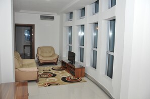 Caja de seguridad en la habitación y sistema de insonorización