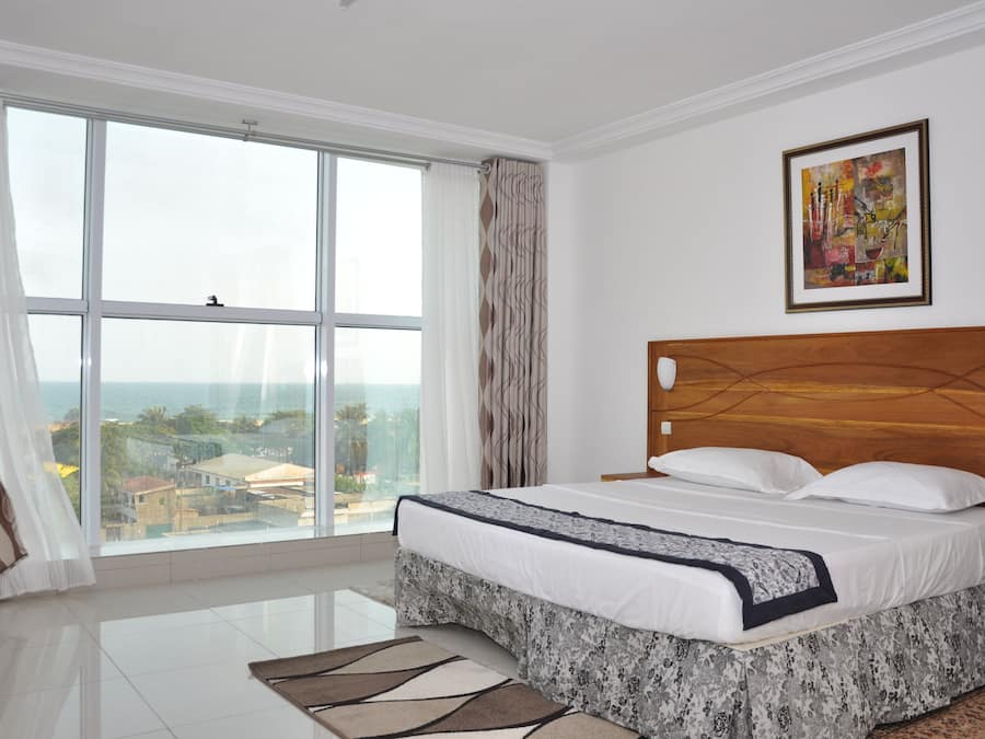 Zimmersafe, schallisolierte Zimmer, BĂŒgeleisen/BĂŒgelbrett