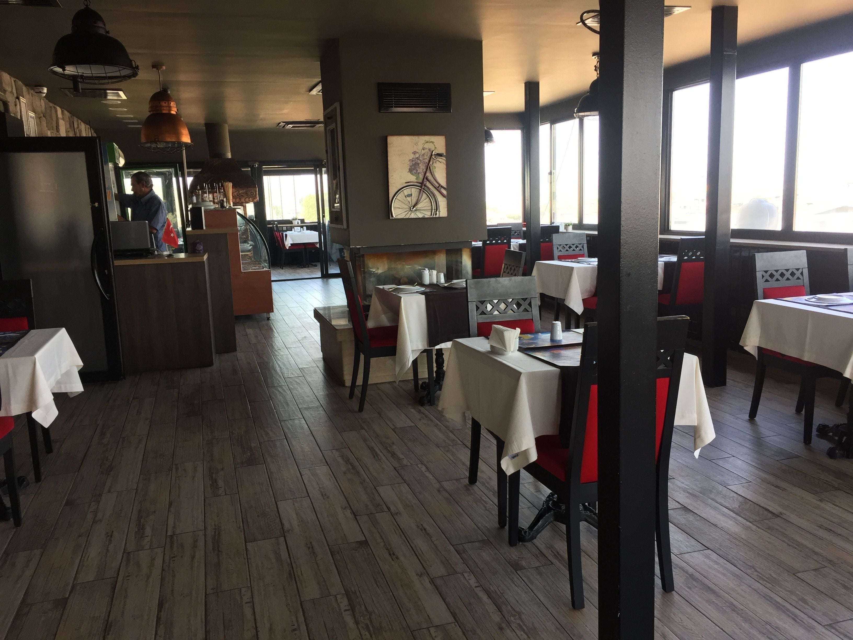 Der serveres morgenmad, frokost og aftensmad