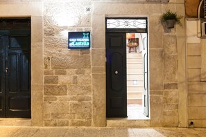 Front of property - Casa Vacanza al Castello di Barletta (Barletta)