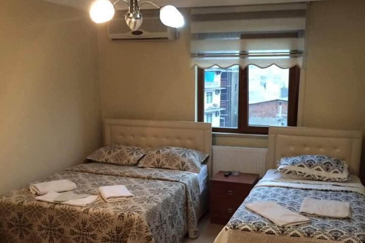 Standard Triple Room | Free WiFi, bed sheets