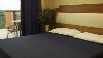 Una cassaforte in camera, una scrivania, insonorizzazione