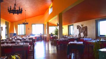 Lunch and dinner served, local cuisine