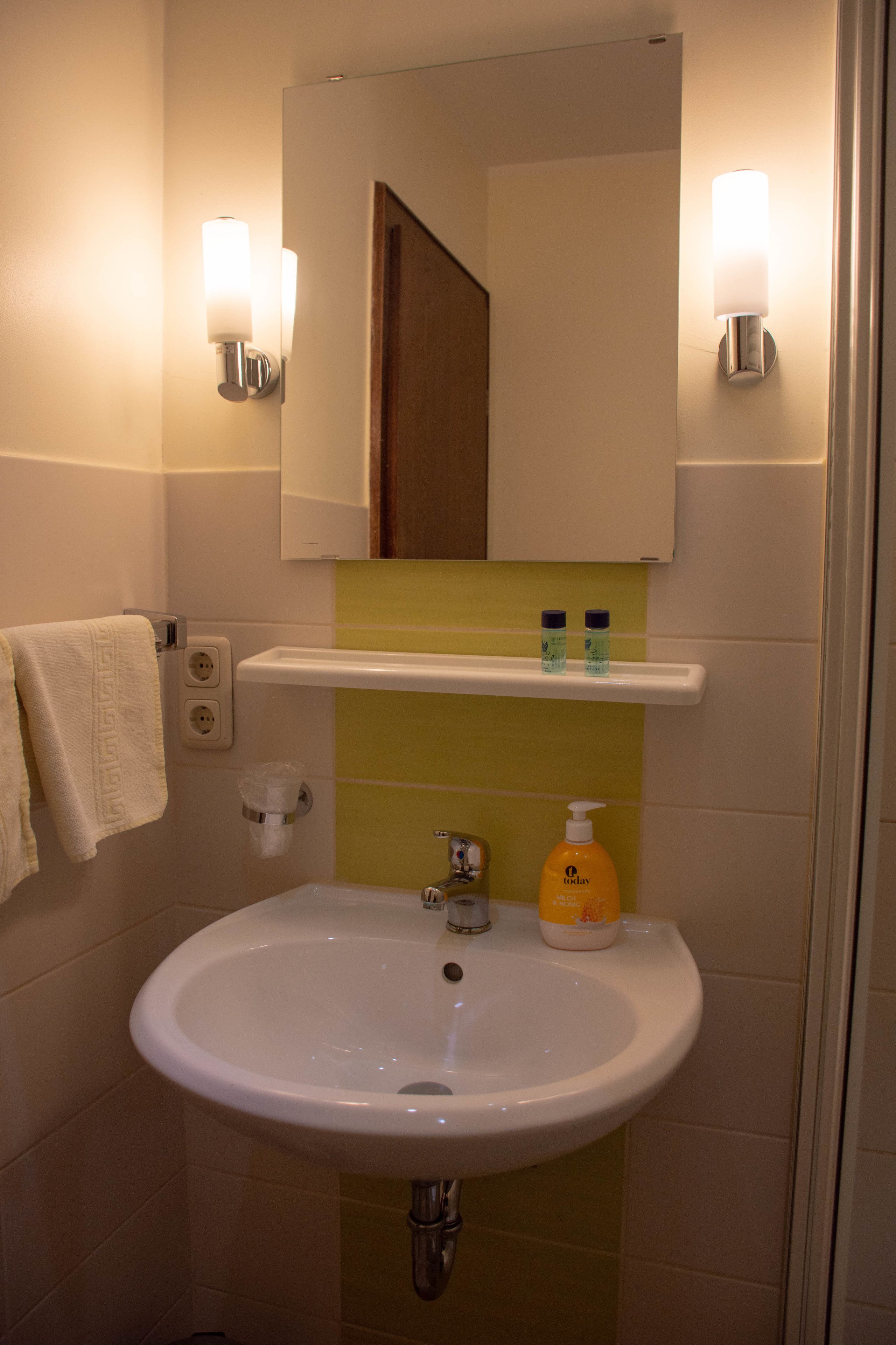 single room | bathroom sink