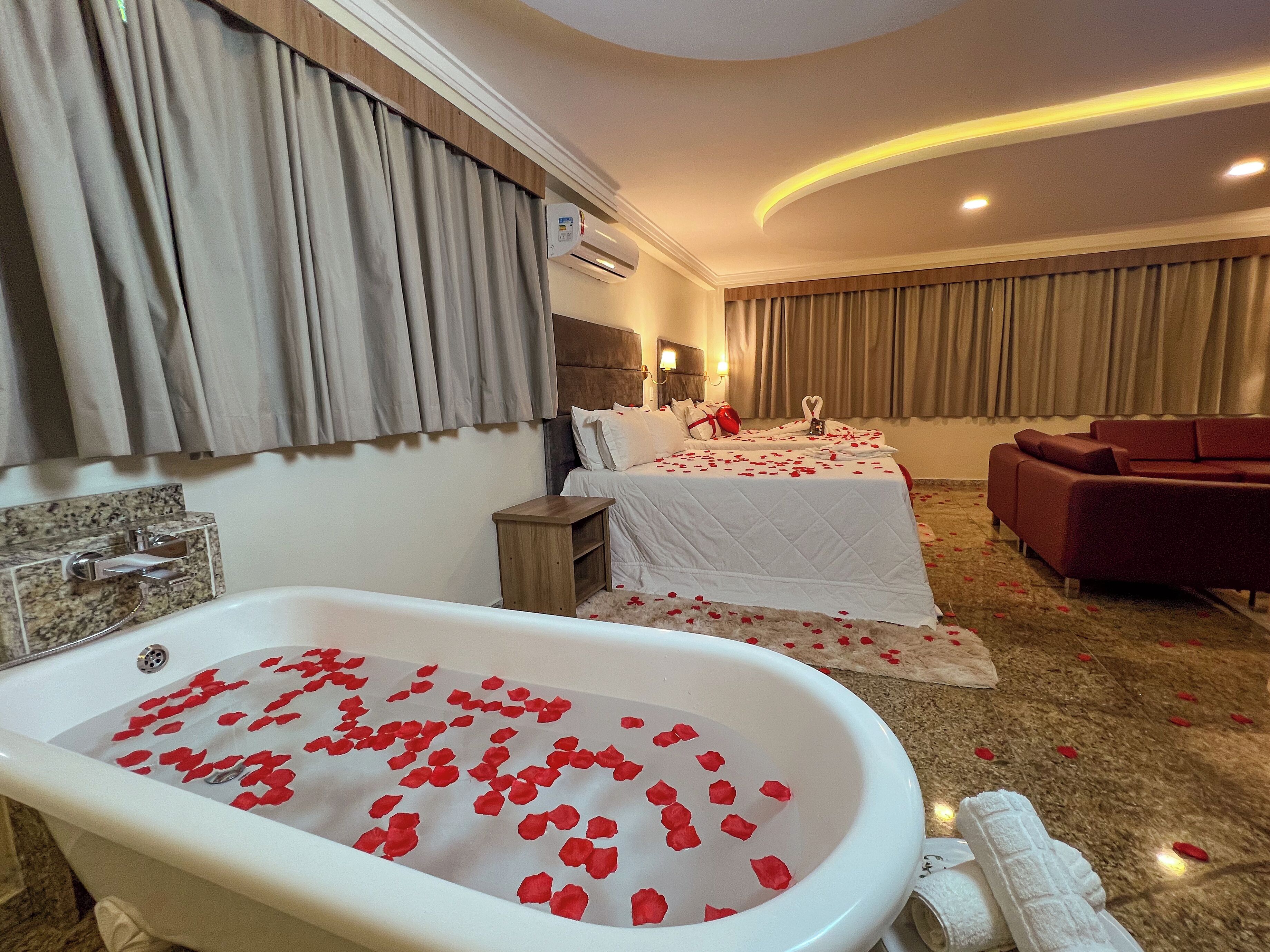 Luxo Casal Romântica | Caja de seguridad en la habitación, cortinas blackout y wifi gratis 