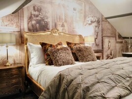 Egyptian cotton sheets, premium bedding, individually decorated