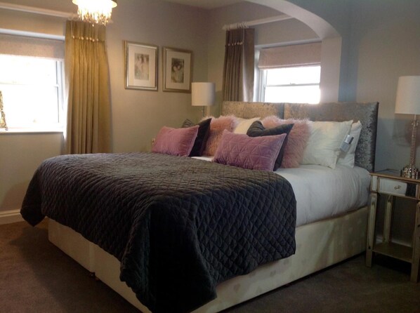 Egyptian cotton sheets, premium bedding, individually decorated