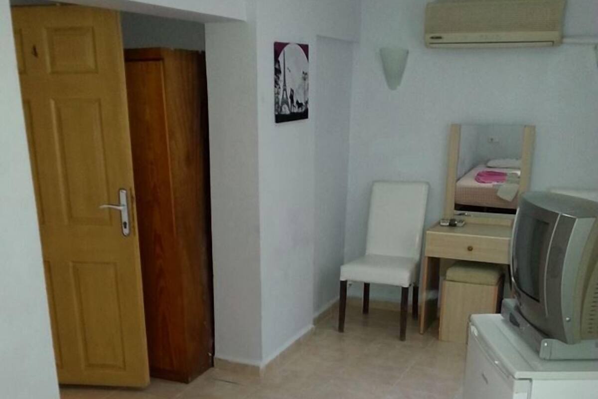 Room, Ground Floor | Living area