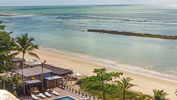 منظر من الجو على ارتفاع عالٍ