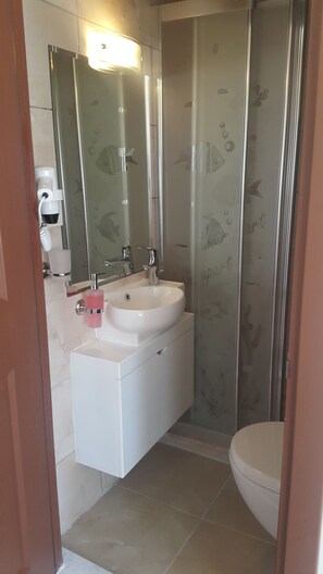 Bathroom - Lacin Apart Otel (Datça)