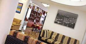 ロビー応接スペース