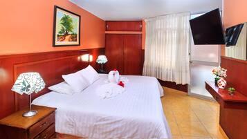 Double Room | Premium bedding, minibar, in-room safe, desk