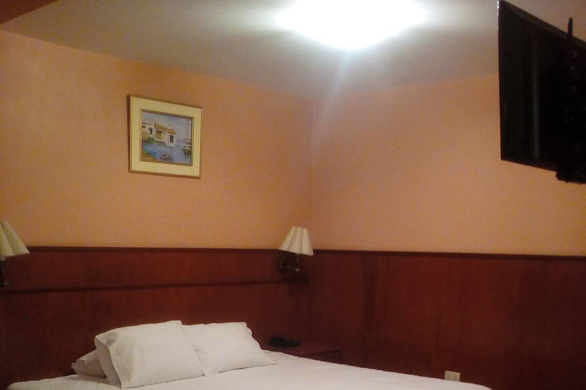 Single Room | Premium bedding, minibar, in-room safe, desk