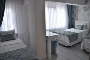 Standard Triple Room - Hotel Iscen (Mustafakemalpasa)