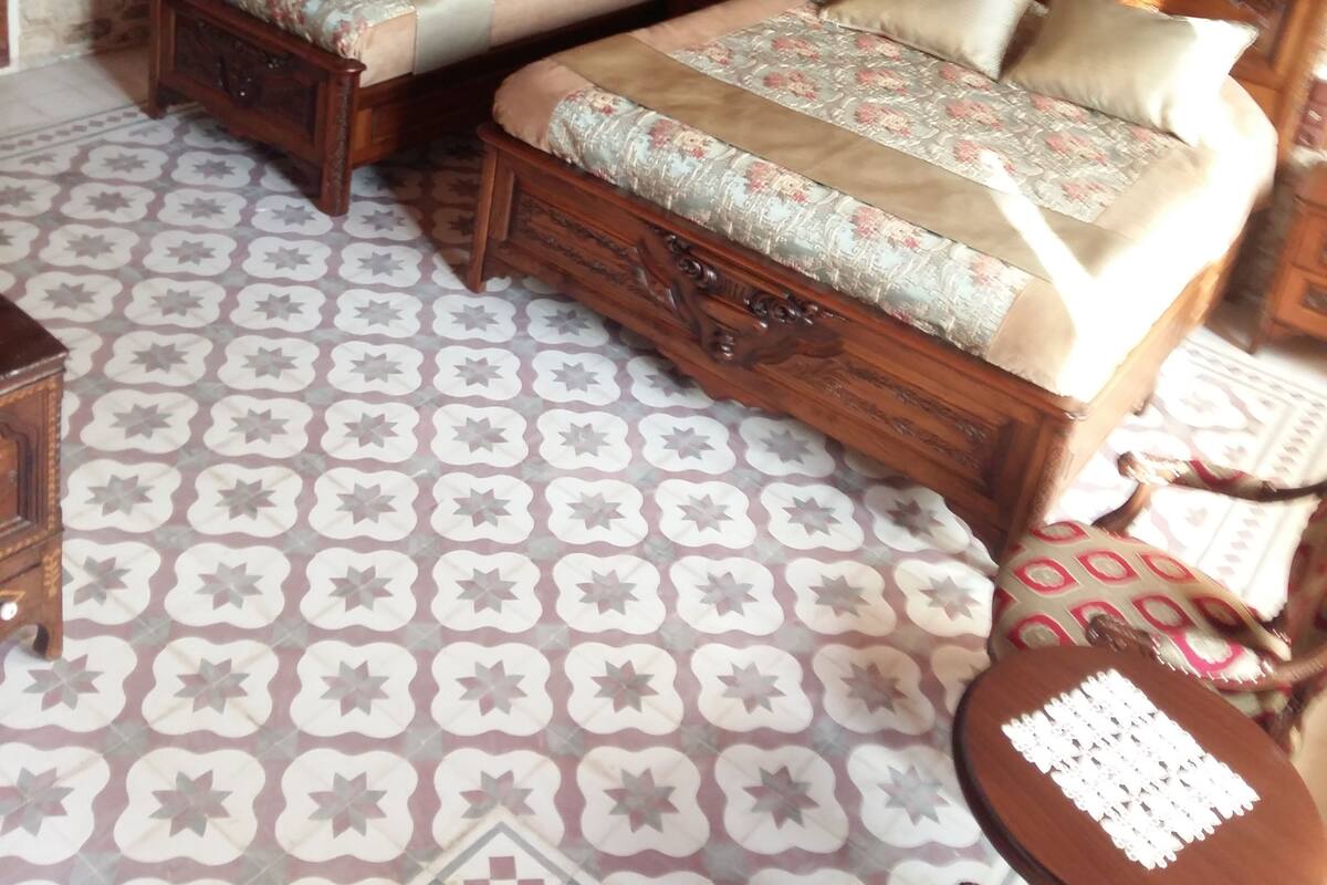 Quarto triplo | Escrivaninha, Wi-Fi de cortesia, roupa de cama