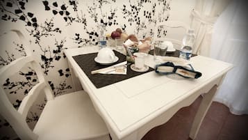 Superior Double or Twin Room | In-room dining