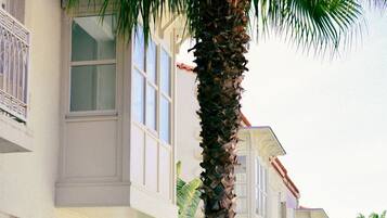 2 outdoor pools, pool umbrellas, pool loungers