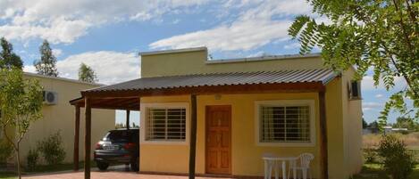 Classic Cabin, 1 Bedroom, Garden View, Garden Area