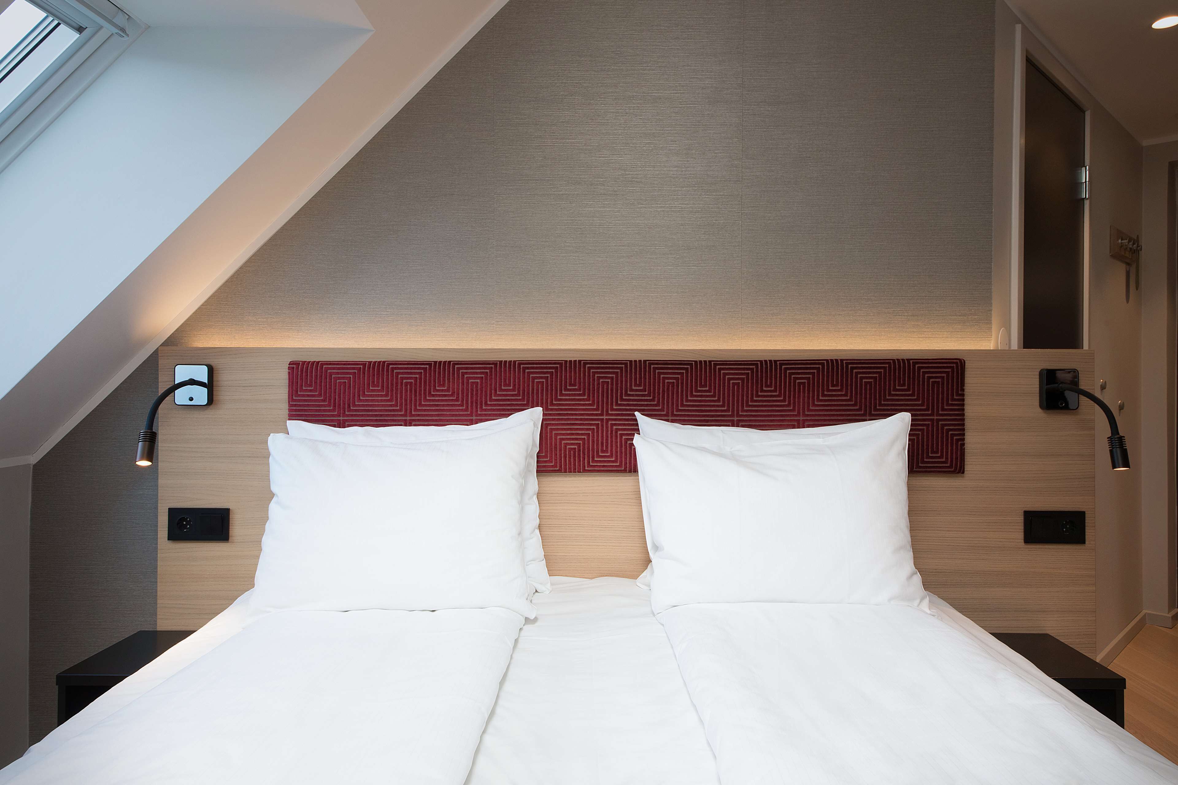 1 bedroom, premium bedding, pillow-top beds, in-room safe