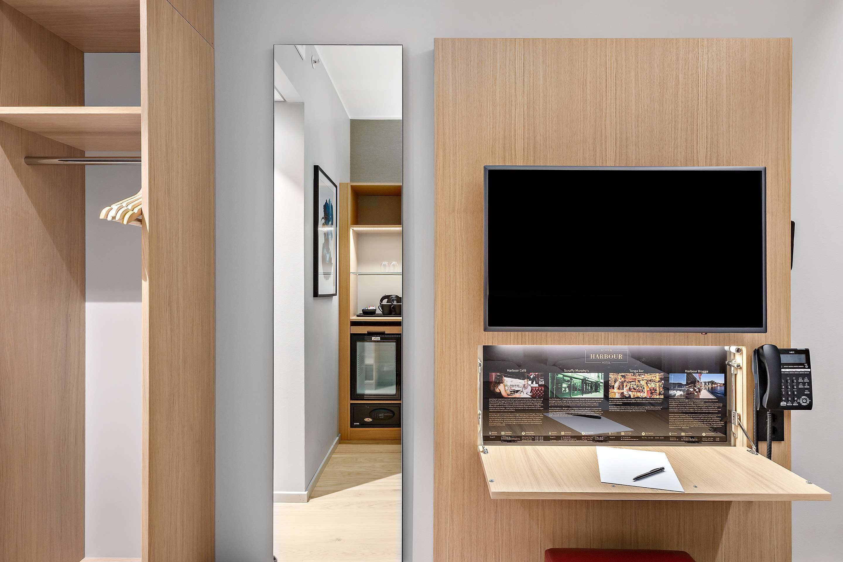 Economy Room, 1 Double Bed, Non Smoking | Premium bedding, pillow-top beds, in-room safe, desk