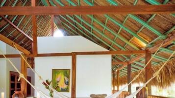 Caja de seguridad en la habitación