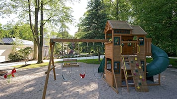 Children's play area - outdoor