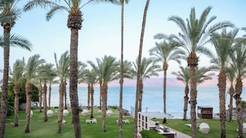 Outdoor pool, open 9:00 AM to 6:00 PM, sun loungers