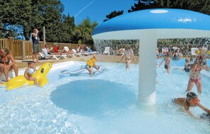 Indoor pool, seasonal outdoor pool - Domaine Résidentiel de Plein Air Le Port de la Chaine (Pleubian)