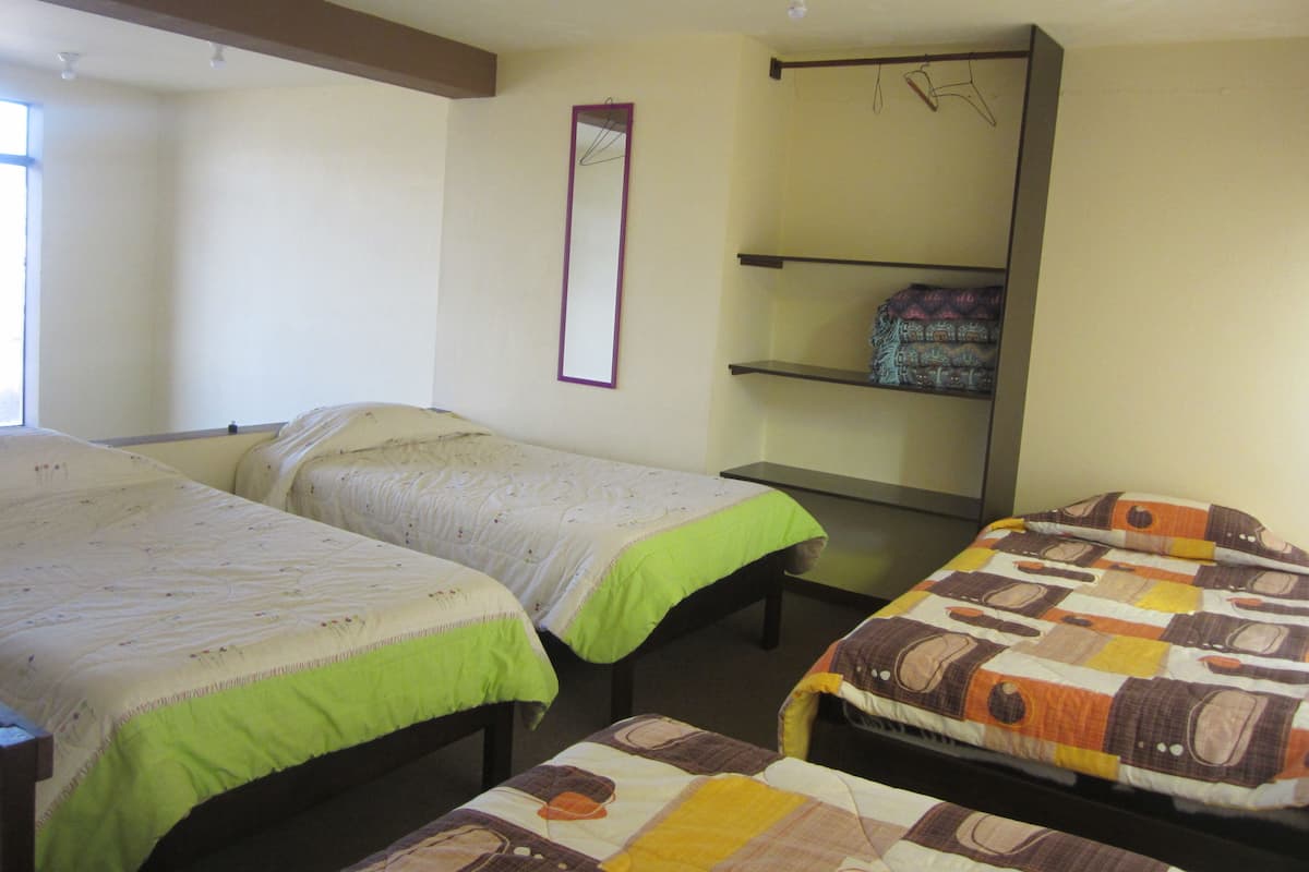 Duplex, 2 chambres, cuisinette (DUPLEX IIII) | 1 chambre, couette en duvet, accĂšs au Wi-Fi (inclus), literie fournie