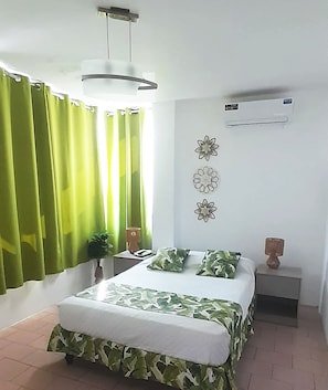 1 bilik tidur, peralatan tempat tidur premium, gebar bulu kapas