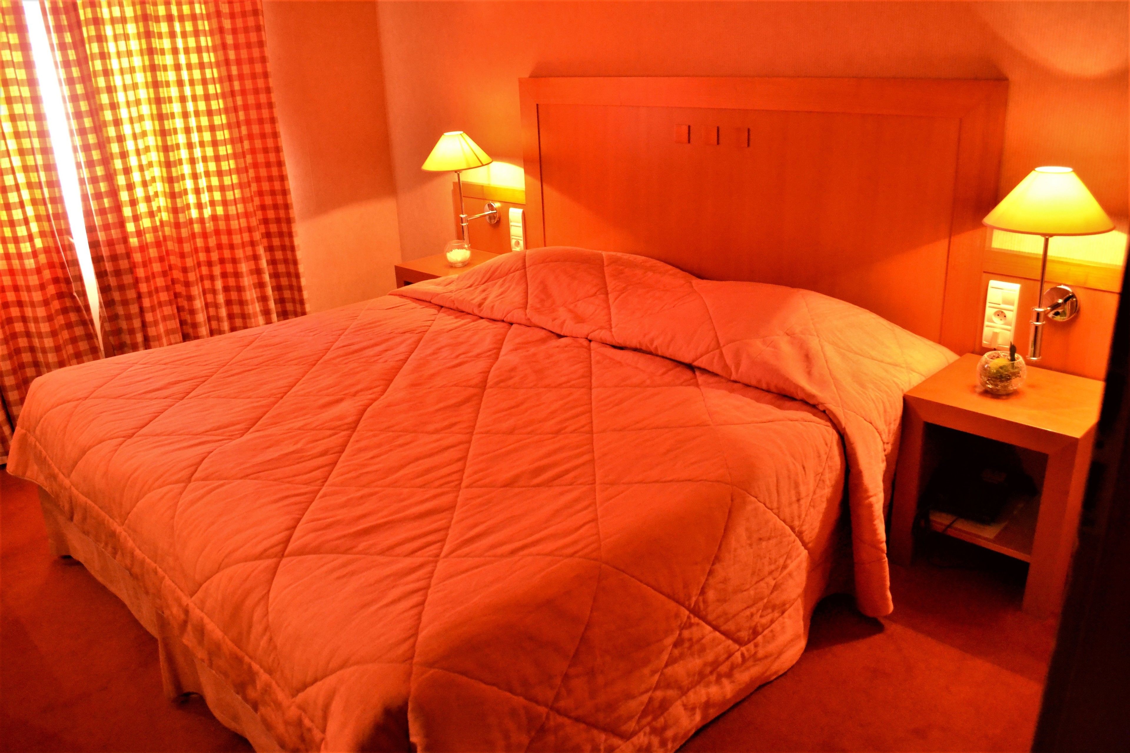 standard double room | minibar, desk, soundproofing, iron/ironing board