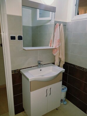 Apartment | Bathroom sink - Les Oliviers (Meknes)