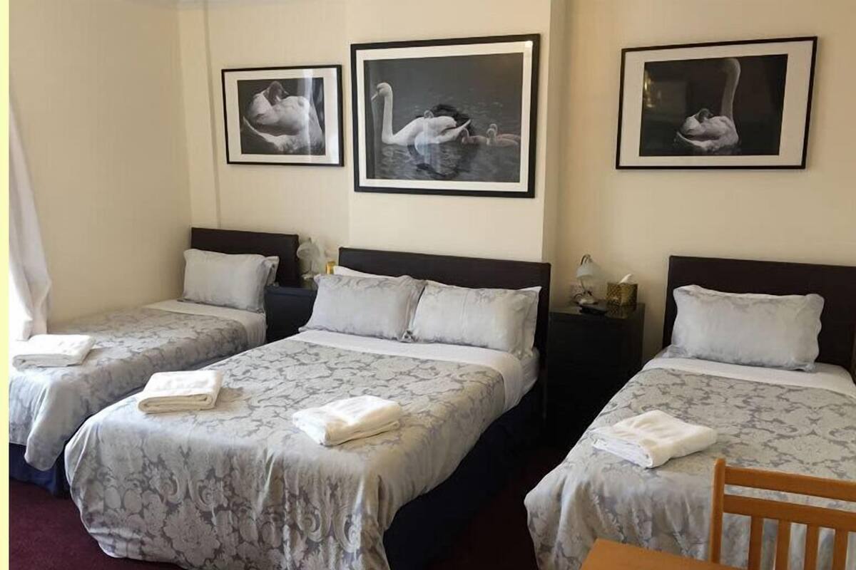 Quadruple Room | Desk, iron/ironing board (on request), WiFi (free)
