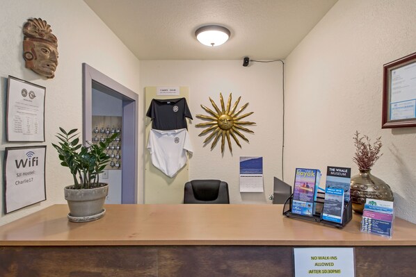 Check-in-/Check-out-Schalter