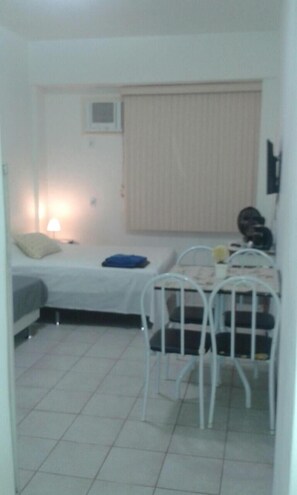 Premium bedding, iron/ironing board, free WiFi, bed sheets - Studio One (Rio de Janeiro)