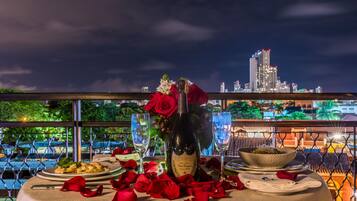 Aamiainen, lounas ja illallinen