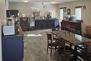 Free daily buffet breakfast