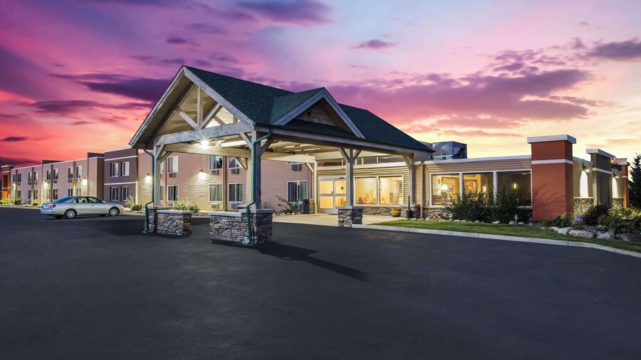 AmericInn by Wyndham Baxter Brainerd