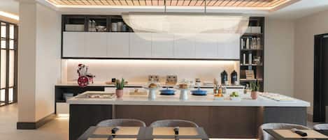 Daily buffet breakfast (USD 17 per person)