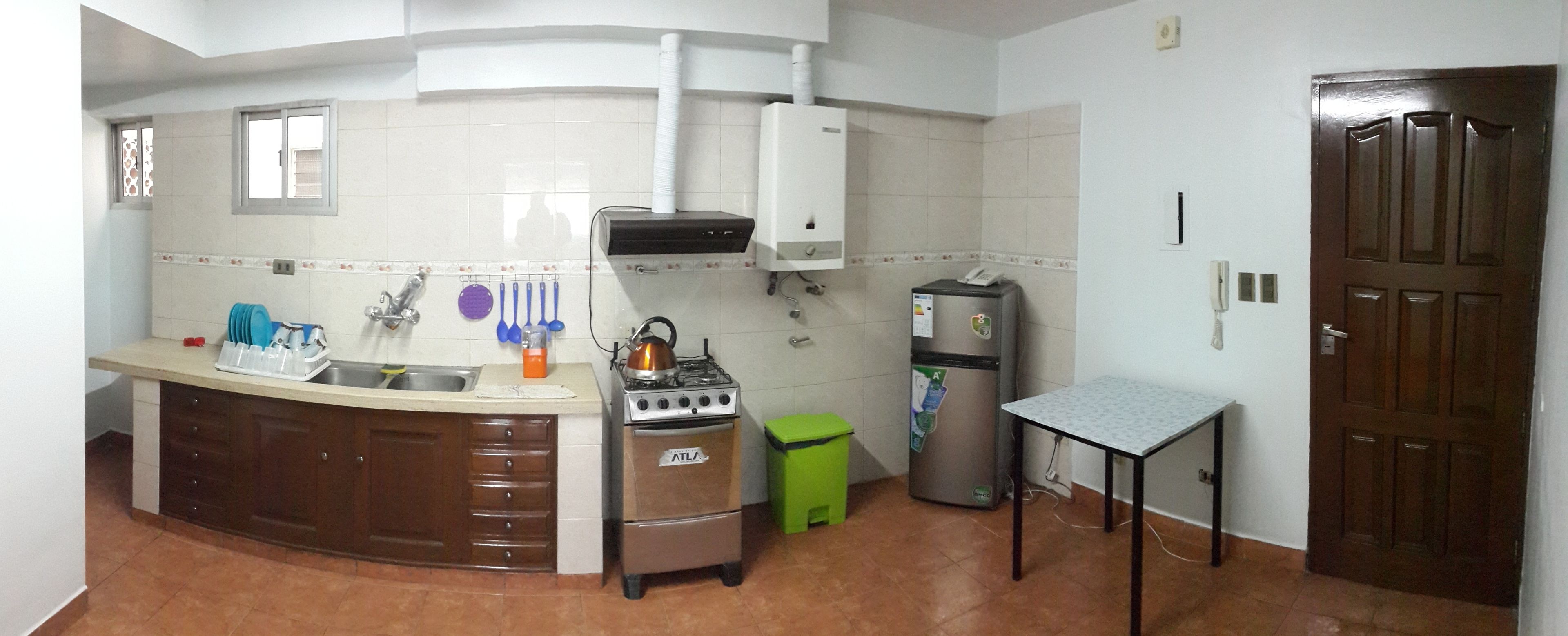 family apartment, 2 bedrooms, kitchen, city view | private kitchen | full-sized fridge, microwave, oven, stovetop