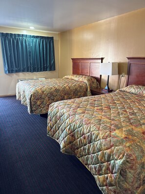 Standard Room, 2 Queen Beds | Free WiFi, bed sheets - Deluxe Inn (Hebron)