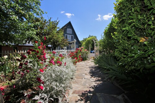 Bradford Place Inn & Gardens