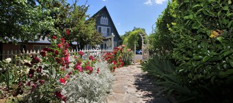 布拉德福德旅館與花園