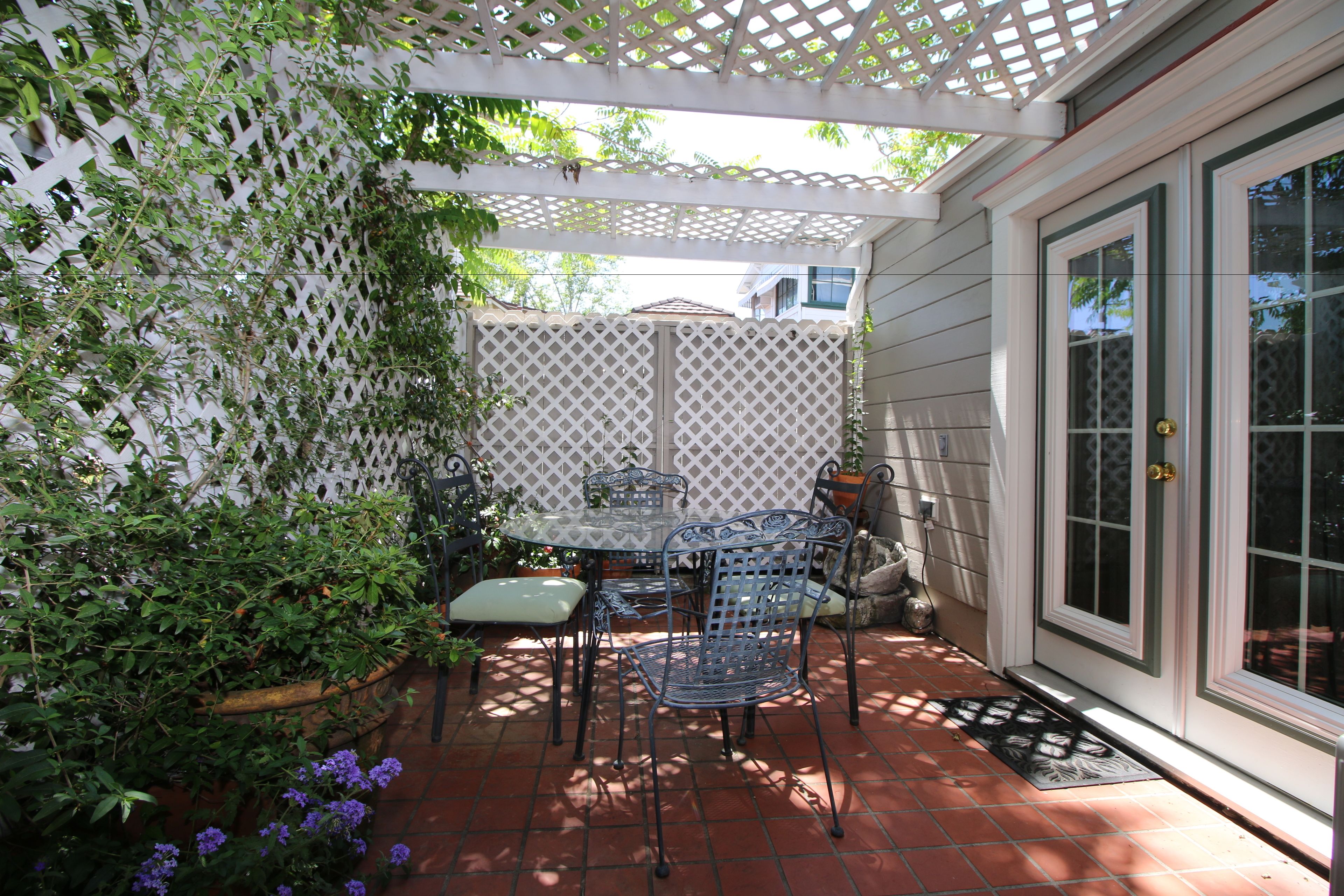 Prospector Room - Pet Friendly | Terrace/patio