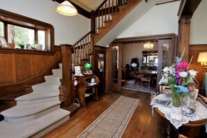 Lobby - Bradford Place Inn & Gardens (Sonora)