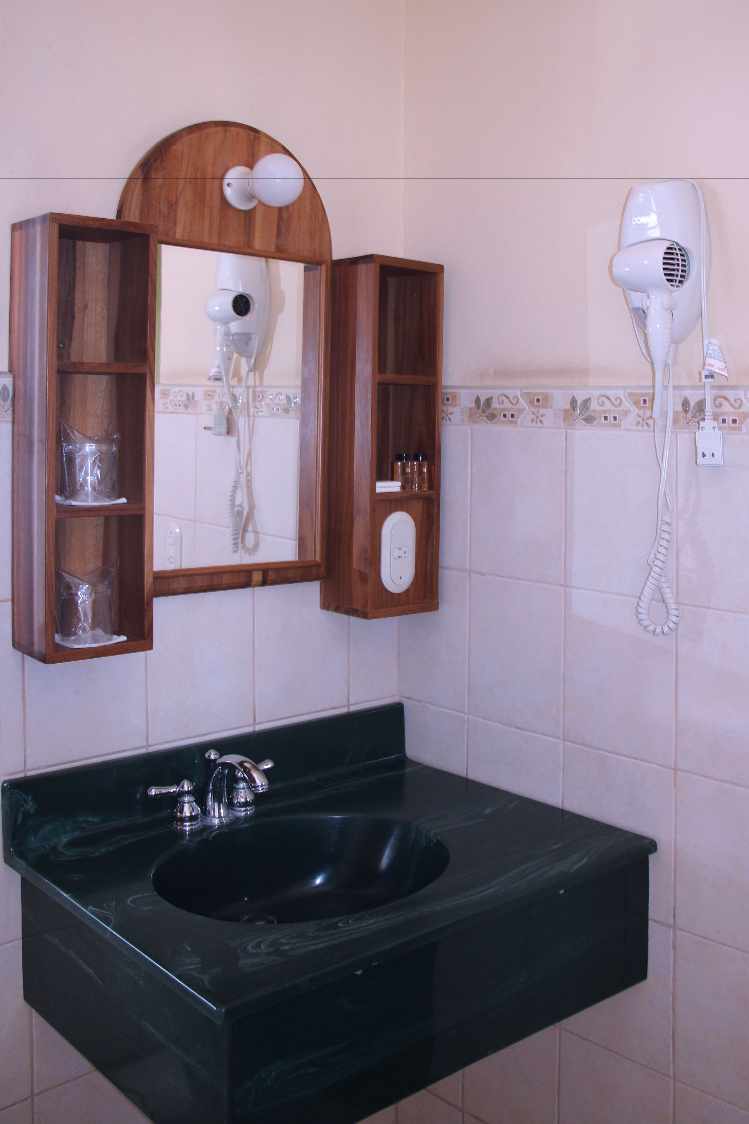 junior suite | bathroom sink