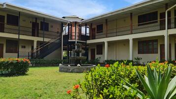 Vue depuis lâhĂ©bergement