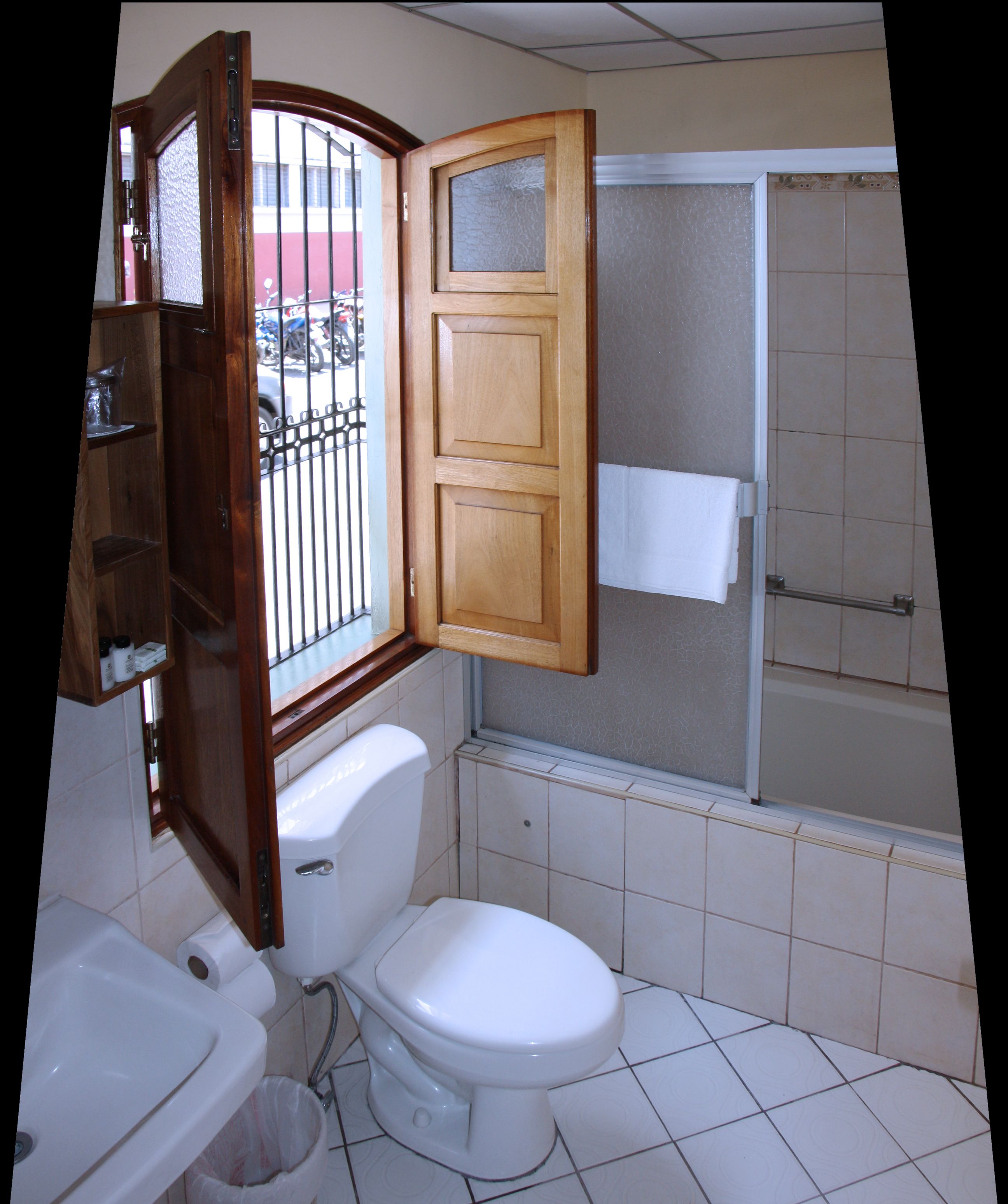 family room | bathroom | free toiletries, hair dryer, towels