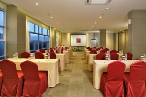 Meeting facility - West Point Hotel (Bandung)