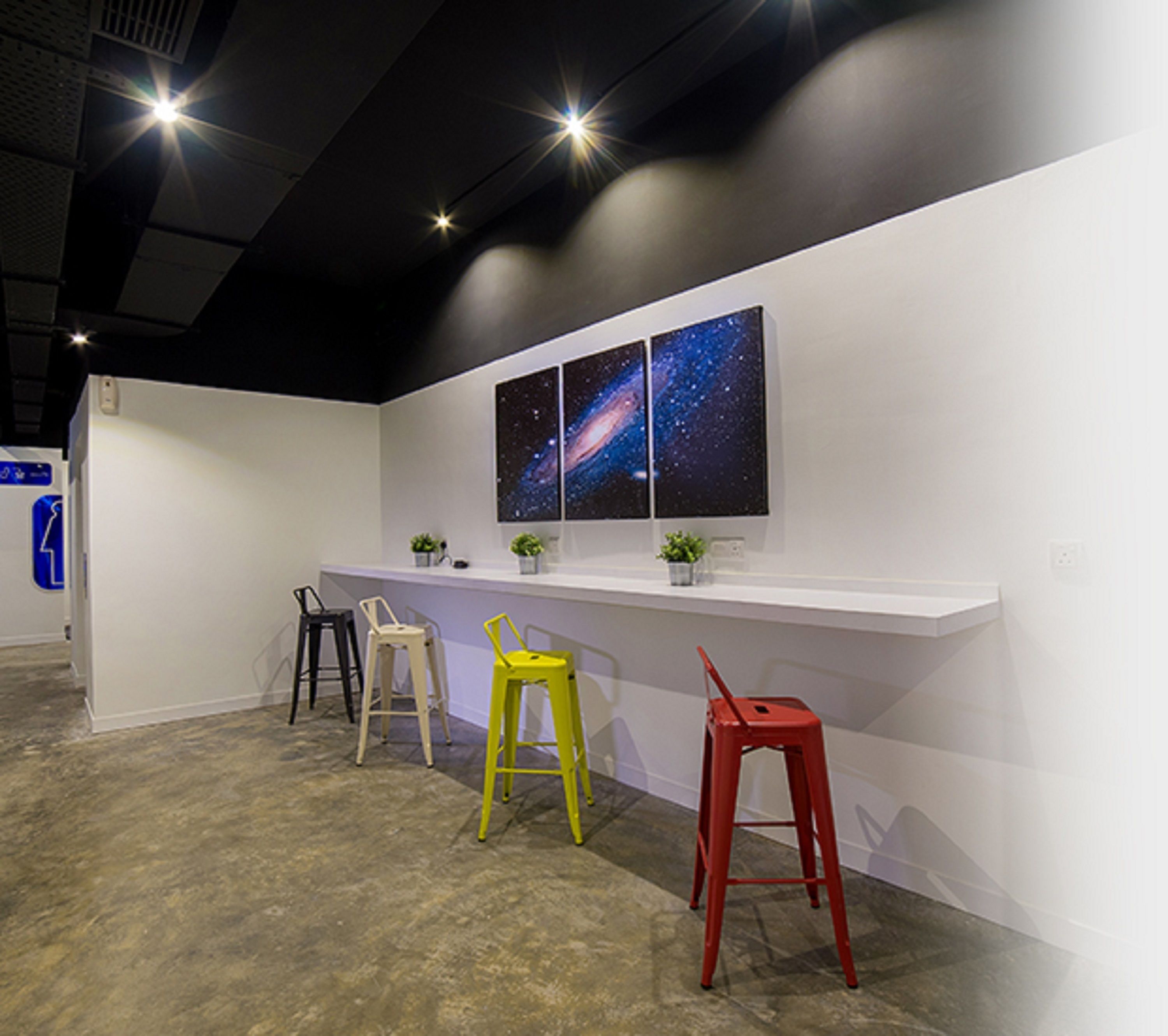 Photo - Riccarton Capsule Hotel